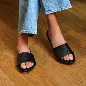 Beek Gallito Sandal - Size 7